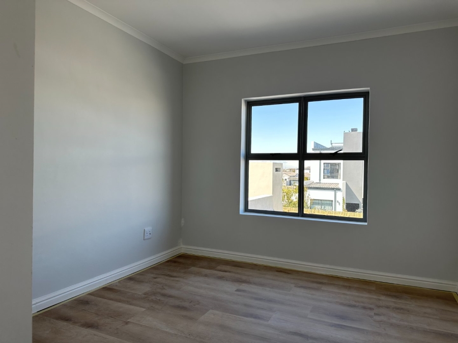 5 Bedroom Property for Sale in Sandown Western Cape